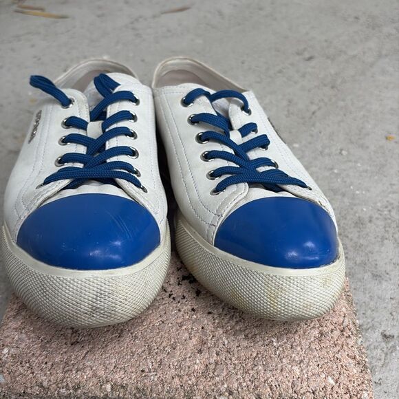 Prada low top leather sneakers - Picture 4 of 9